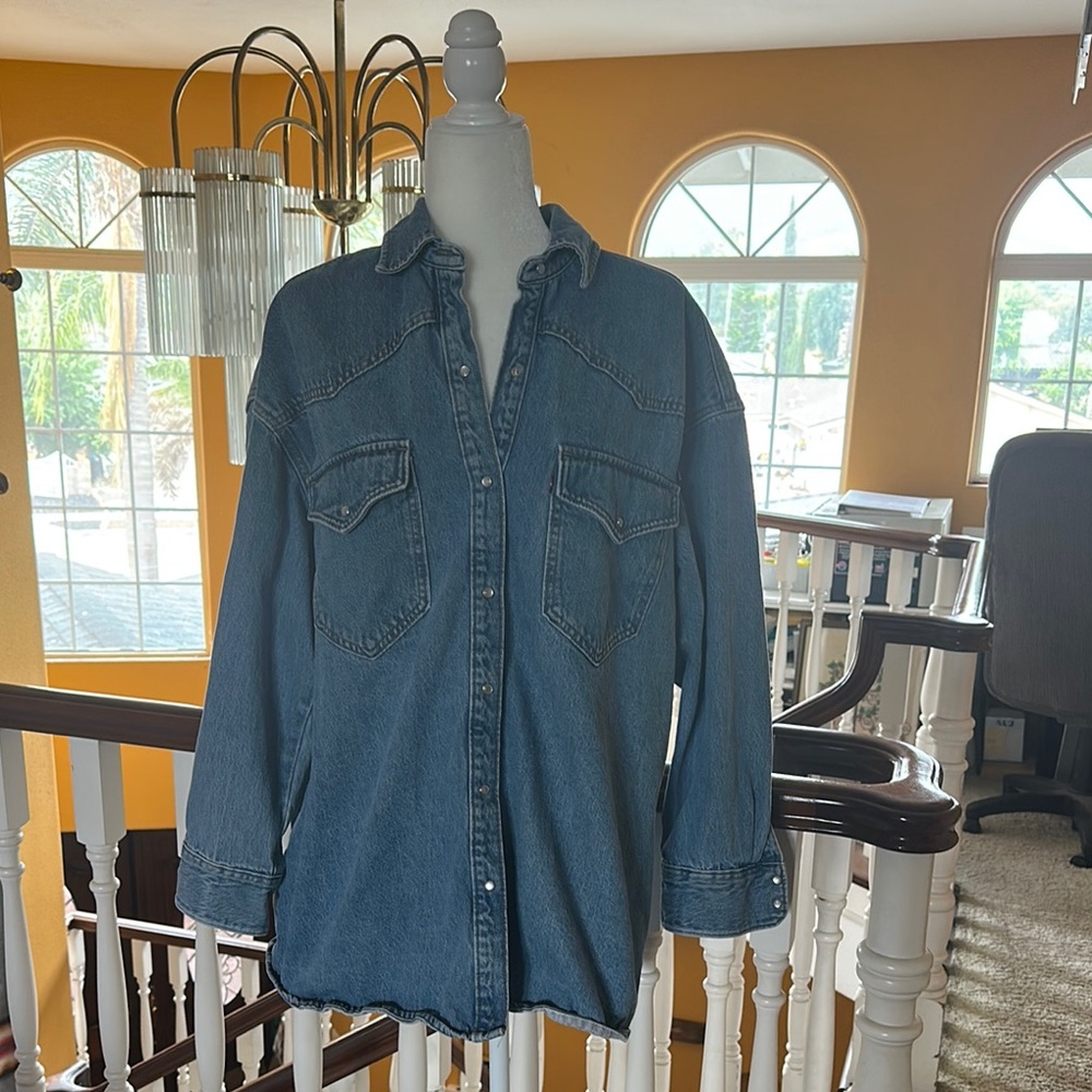 Levi's Blue Button Down Shirt